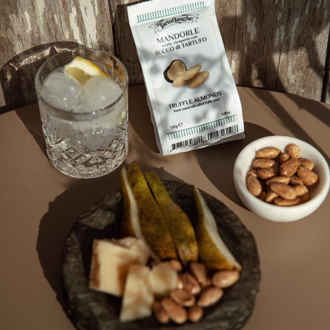 Italienischer Aperitivo mit Trüffel-Snacks – piemontesische Feinkost von Tartuflanghe