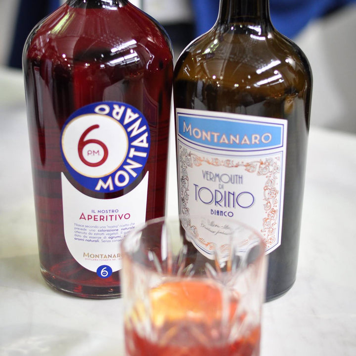 Aperitivo Italiano Cocktail: Vermouth, Bitter, Aperitivo 6 PM und Prosecco auf Eis