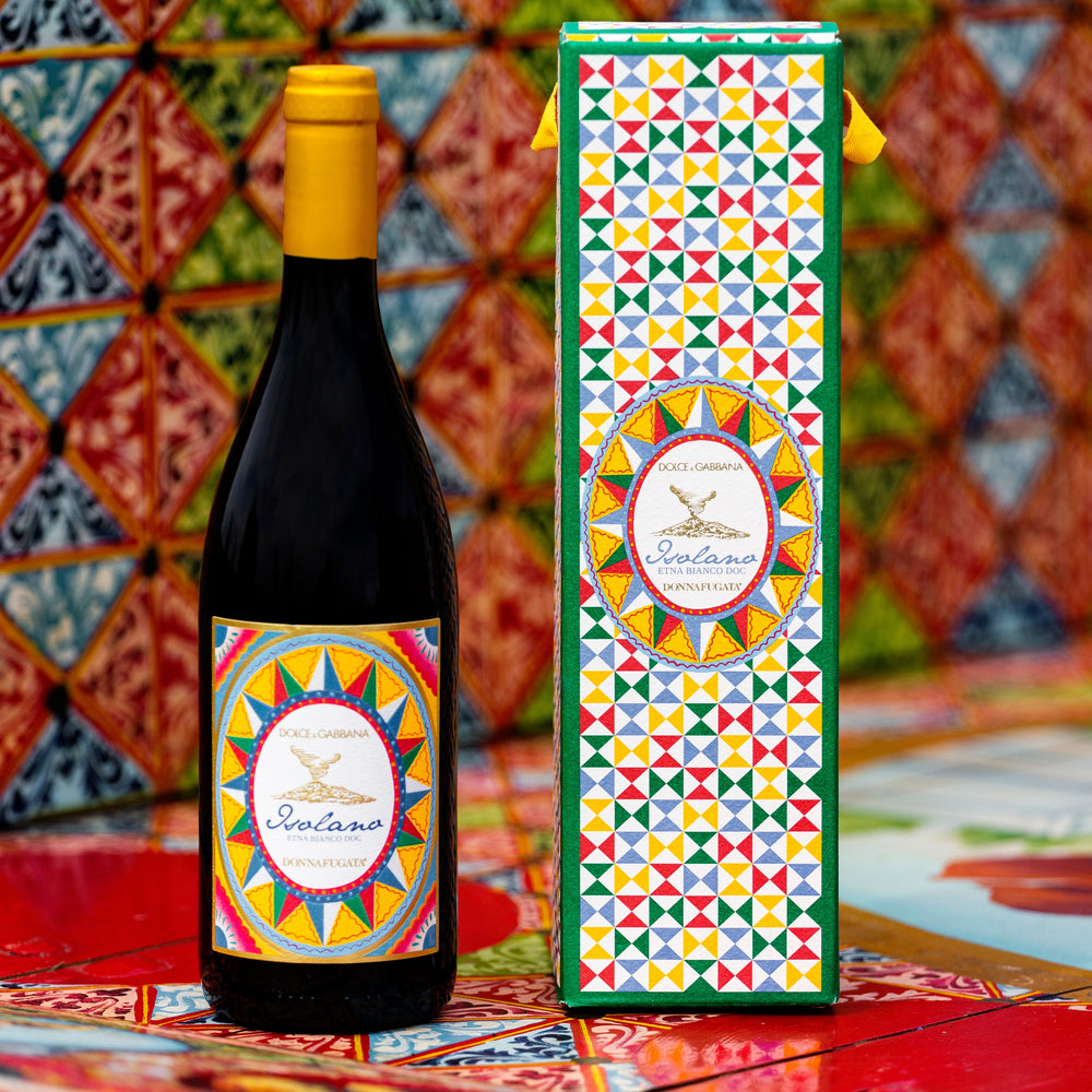 Isolano Etna Bianco Weißwein von Donnafugata und Dolce & Gabbana in der Designer-Flasche