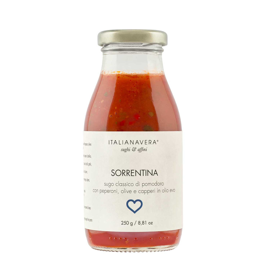 Pfannenfertige mediterrane Tomatensauce mit schwarzen Oliven, Paprika und Kapern