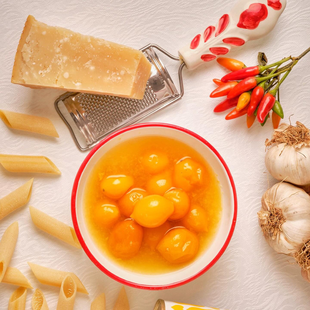 Ganze gelbe Kirschtomaten von Italianavera in eigenem Saft – süße Spezialität aus Kampanien.